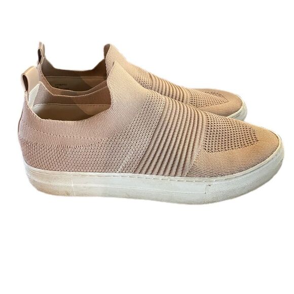 5/$50 Madden Girl Dusty Rose Pink Slip on Sneakers size 8.5 - Picture 2 of 3